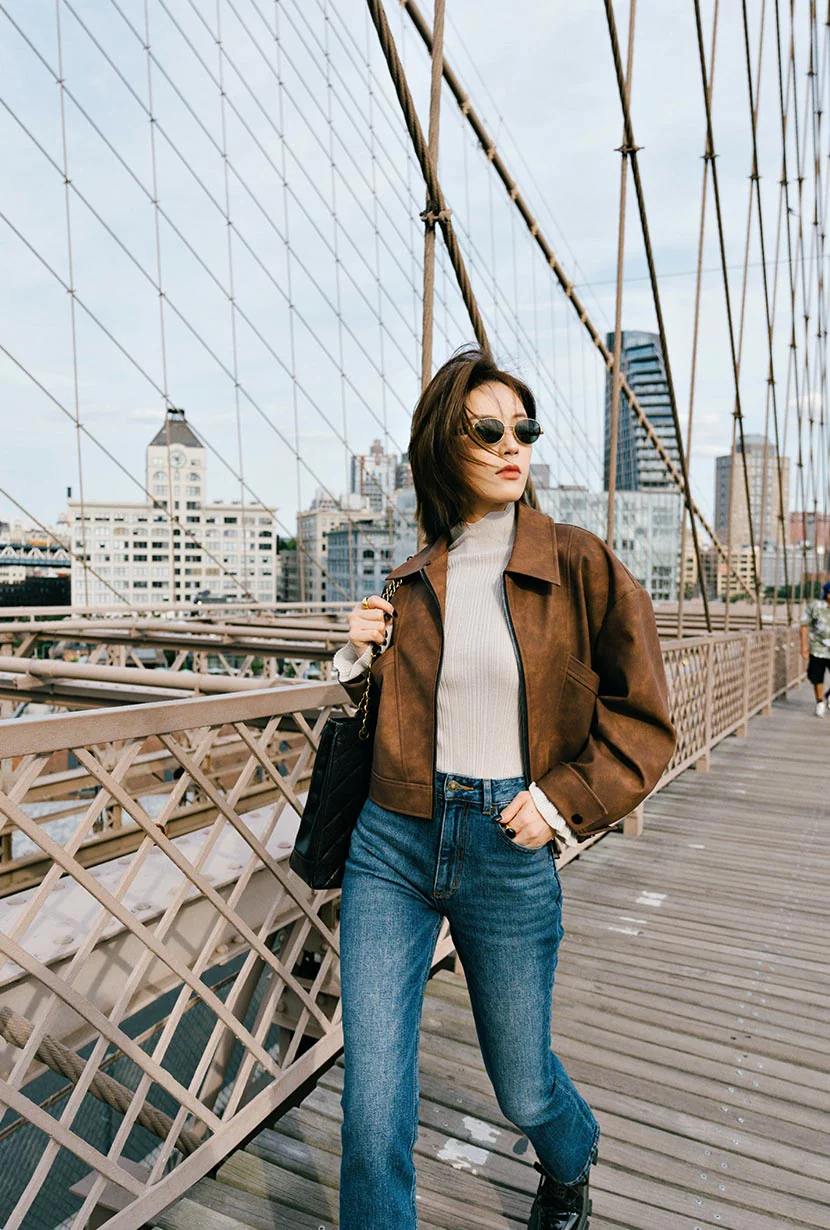 Libby Crop Flare Jeans - Image 7
